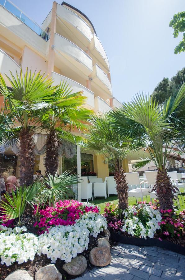 Hotel Cervia Luaran gambar